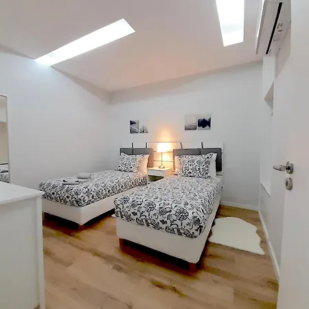 Casa Lys No Centro Do *